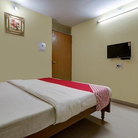 Oyo Hotel Satguru Jamshedpur Bagian luar foto