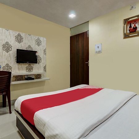 Oyo Hotel Satguru Jamshedpur Bagian luar foto