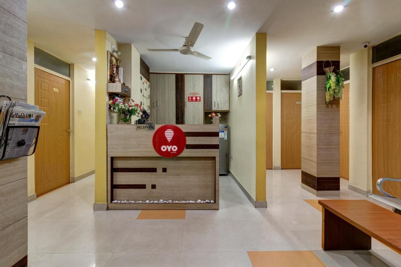 Oyo Hotel Satguru Jamshedpur Bagian luar foto