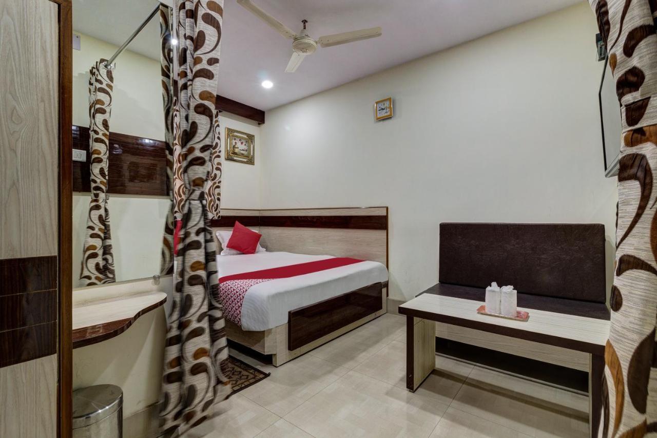 Oyo Hotel Satguru Jamshedpur Bagian luar foto
